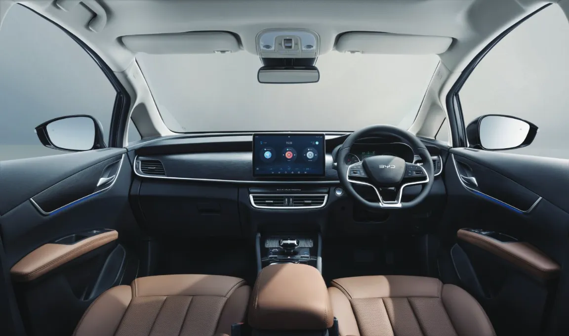 byd m6 interior fitur-m6-6
