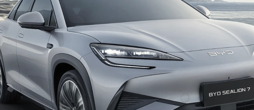 byd sealion7-exterior-2